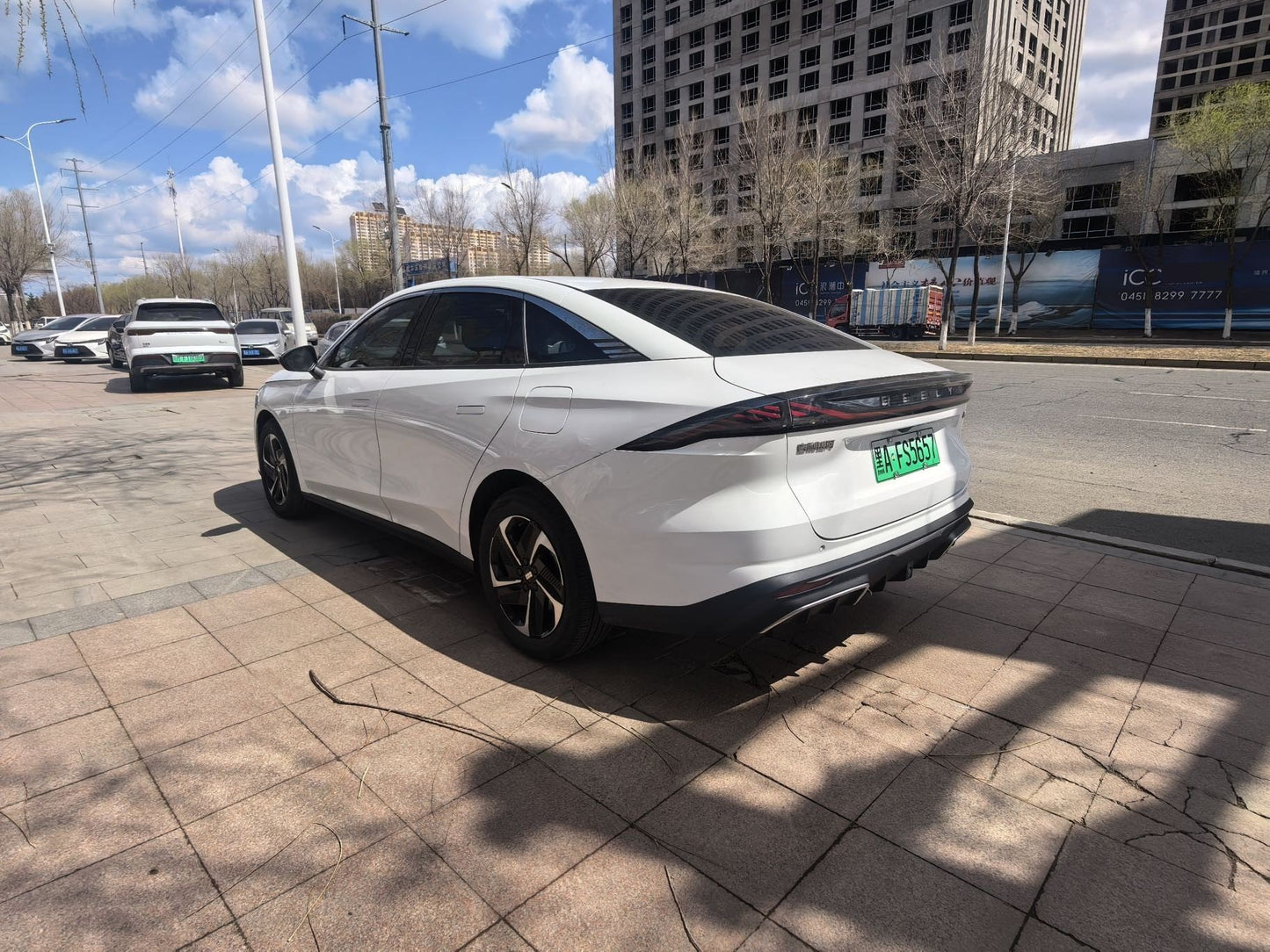 Geely Galaxy 2024 L6 1.5T Edition 60km PLUS Auto