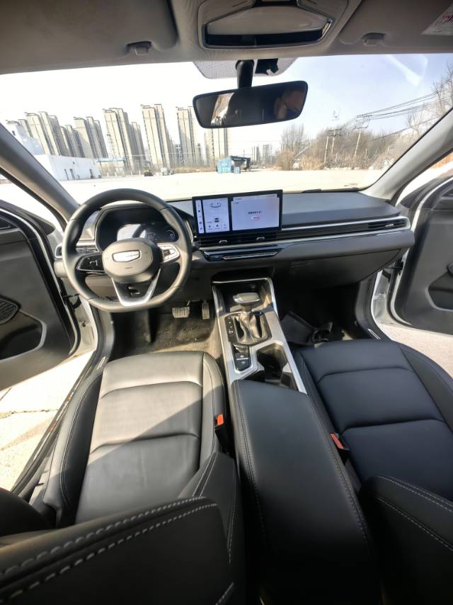Geely 2025 Emgrand - Sedan 1.5 Edition Auto