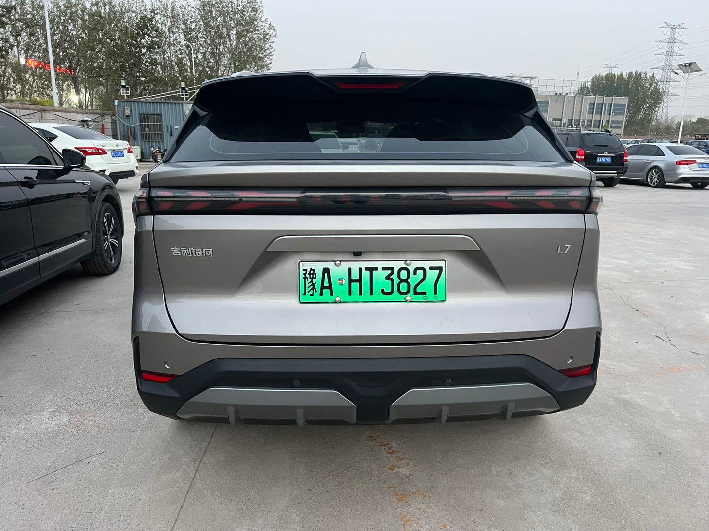 吉利银河2024款L7 1.5T 55km PRO自动挡