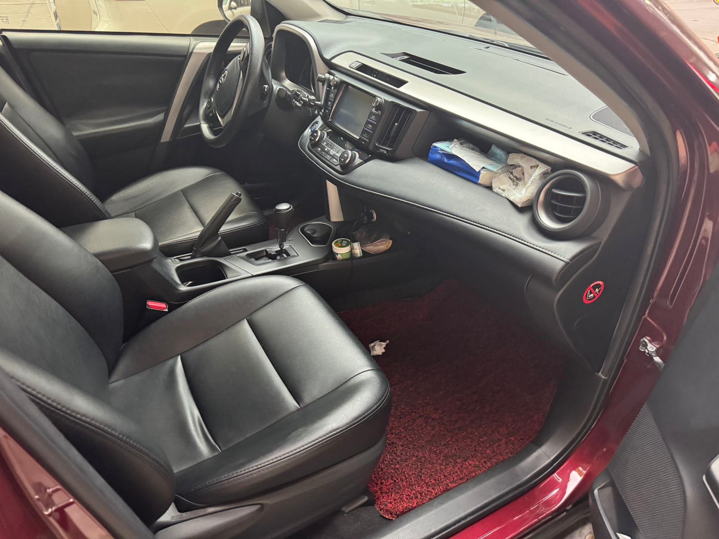 丰田 2019款 RAV4 荣放 2.0L 两驱先锋版 自动版