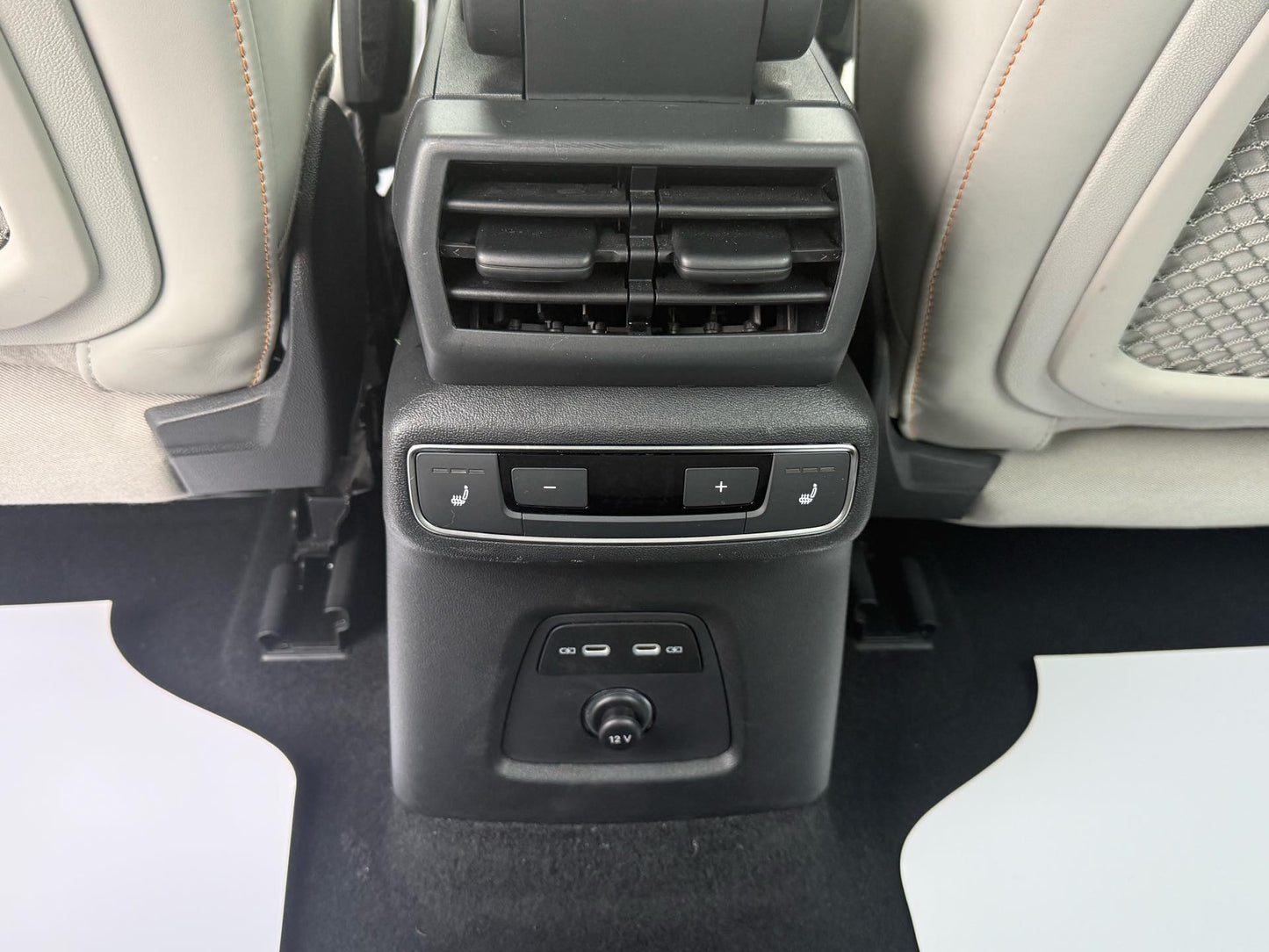 Audi 2022 Q5 e-tron 40 Type Edition Auto