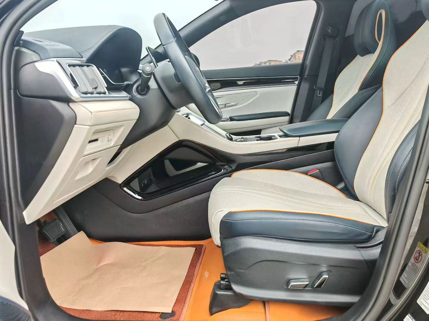 BYD 2023 Song PLUS DM-i 1.5 Champion Edition 110KM Flagship PLUS Auto （1698）