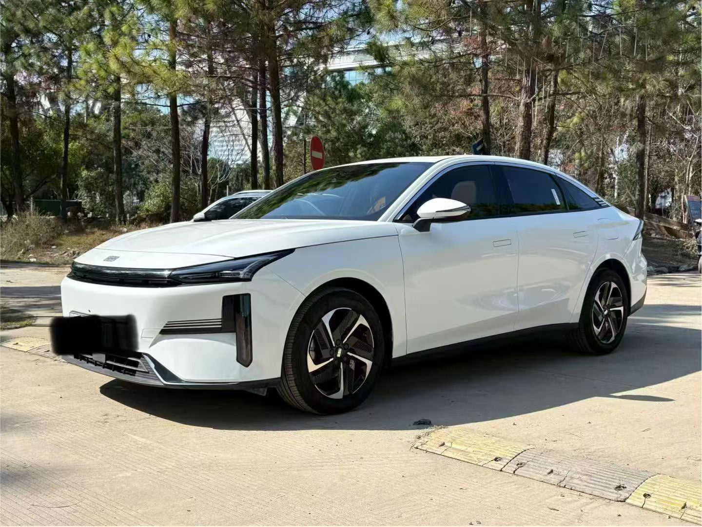 吉利银河2023款L6 1.5T 60km PLUS自动版