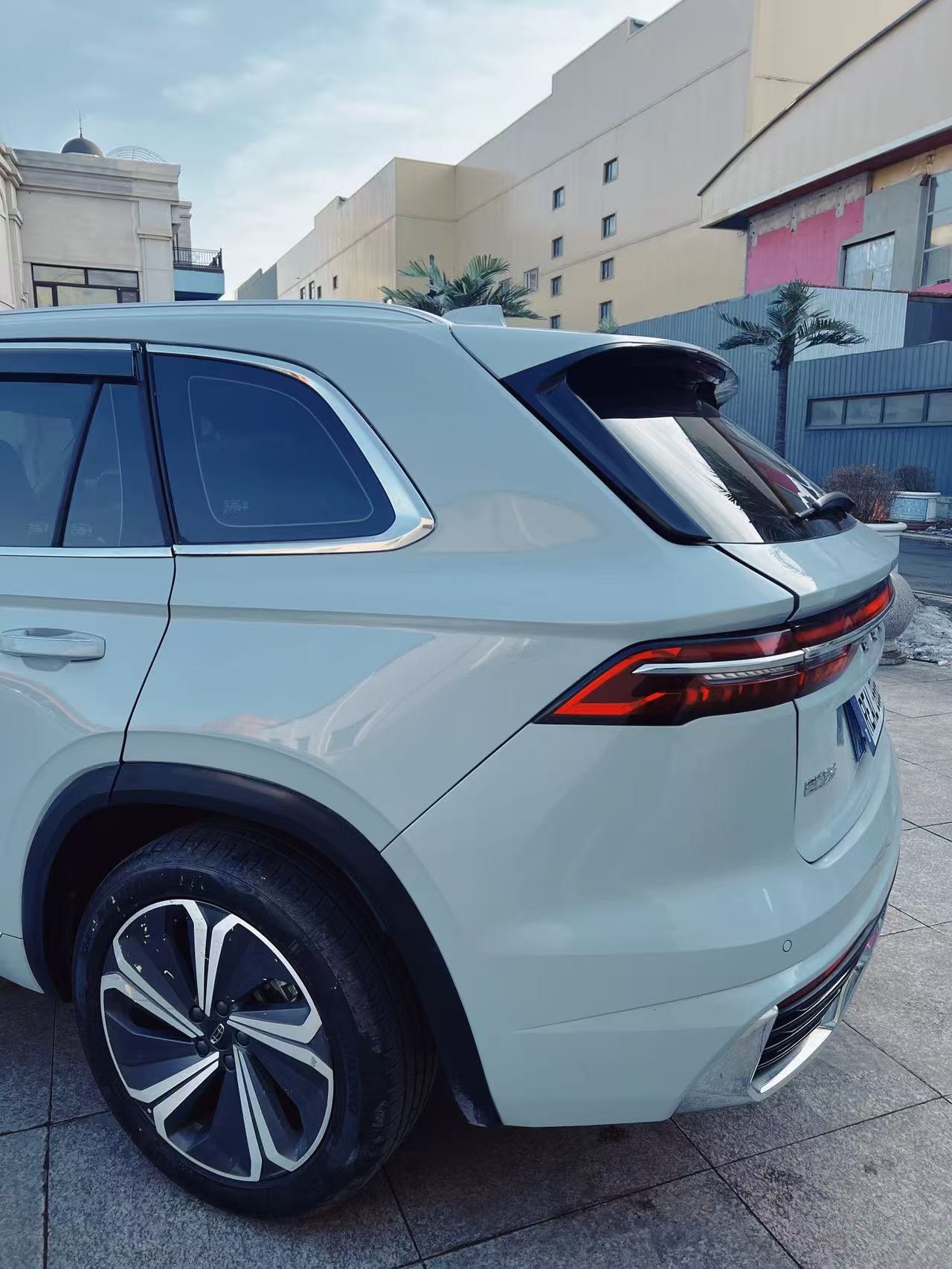 Geely 2022 Xingyue L Hi·X 1.5T Hybrid Edition Super Auto