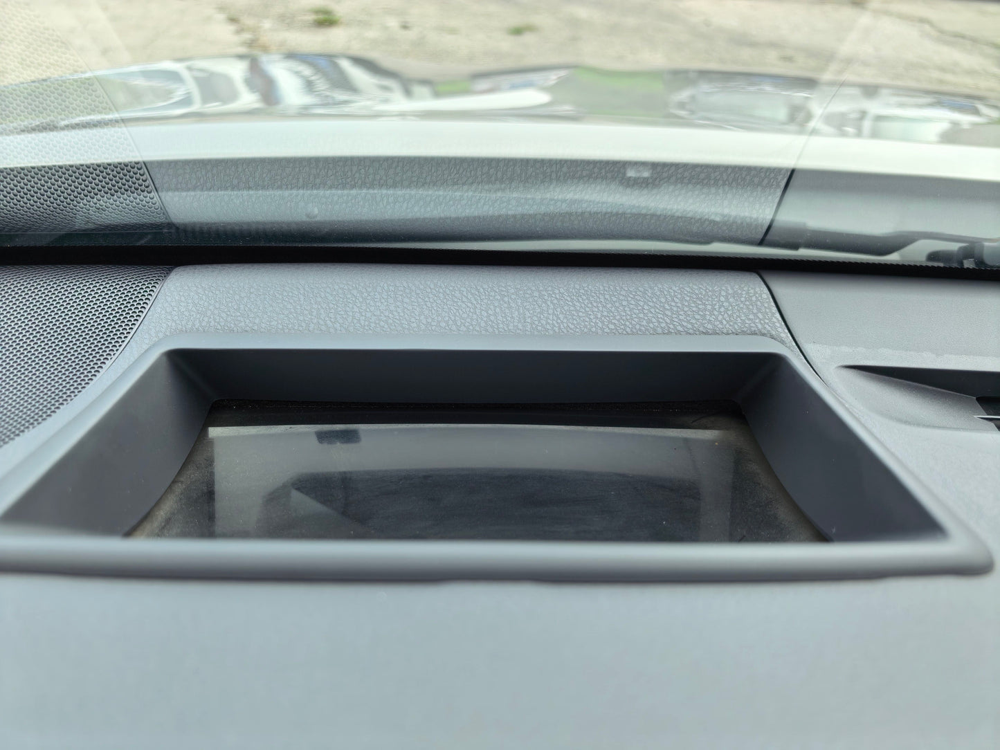 Toyota 2018 2.0G Luxury Edition Auto