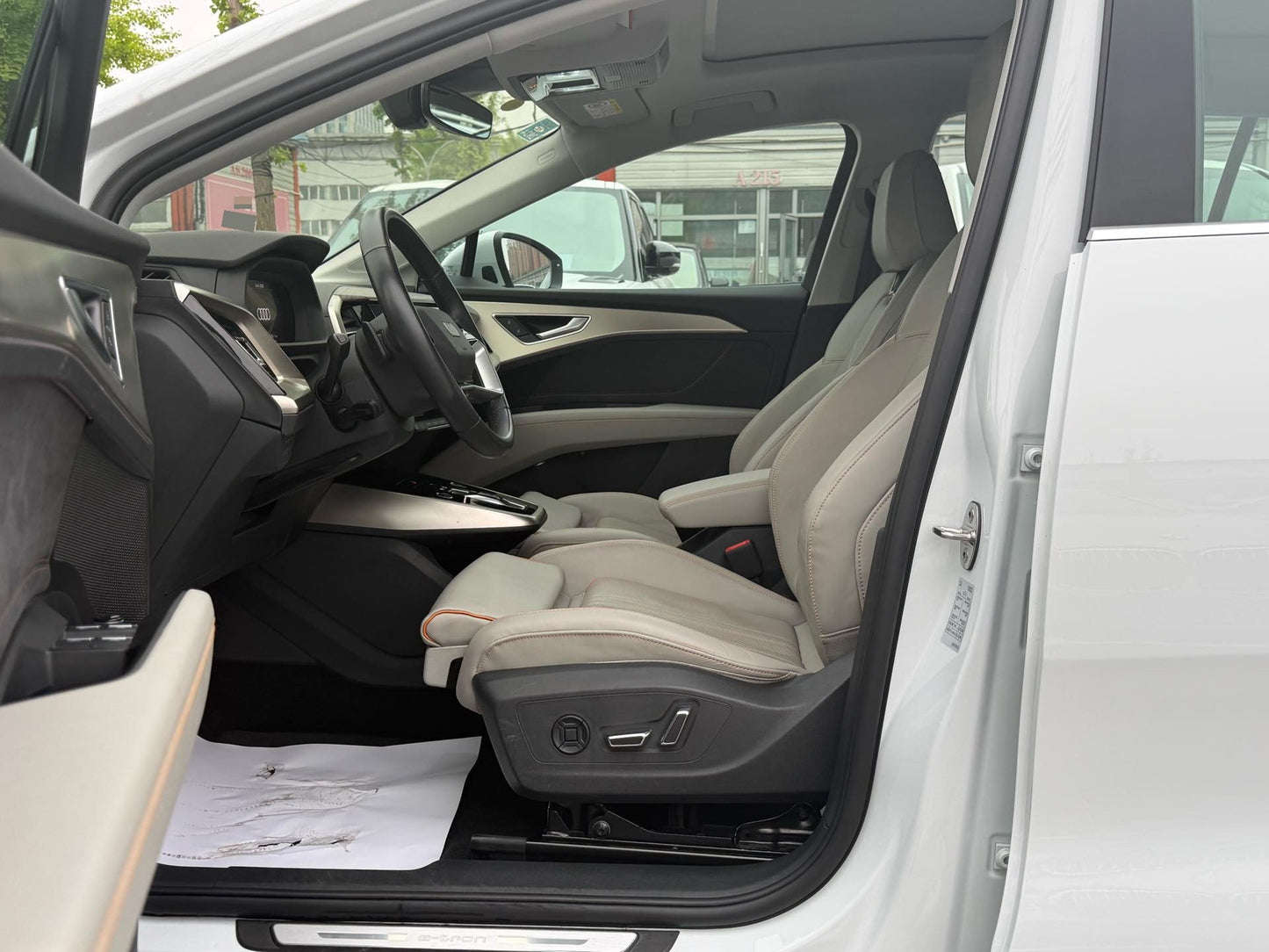 Audi 2022 Q5 e-tron 40 Type Edition Auto
