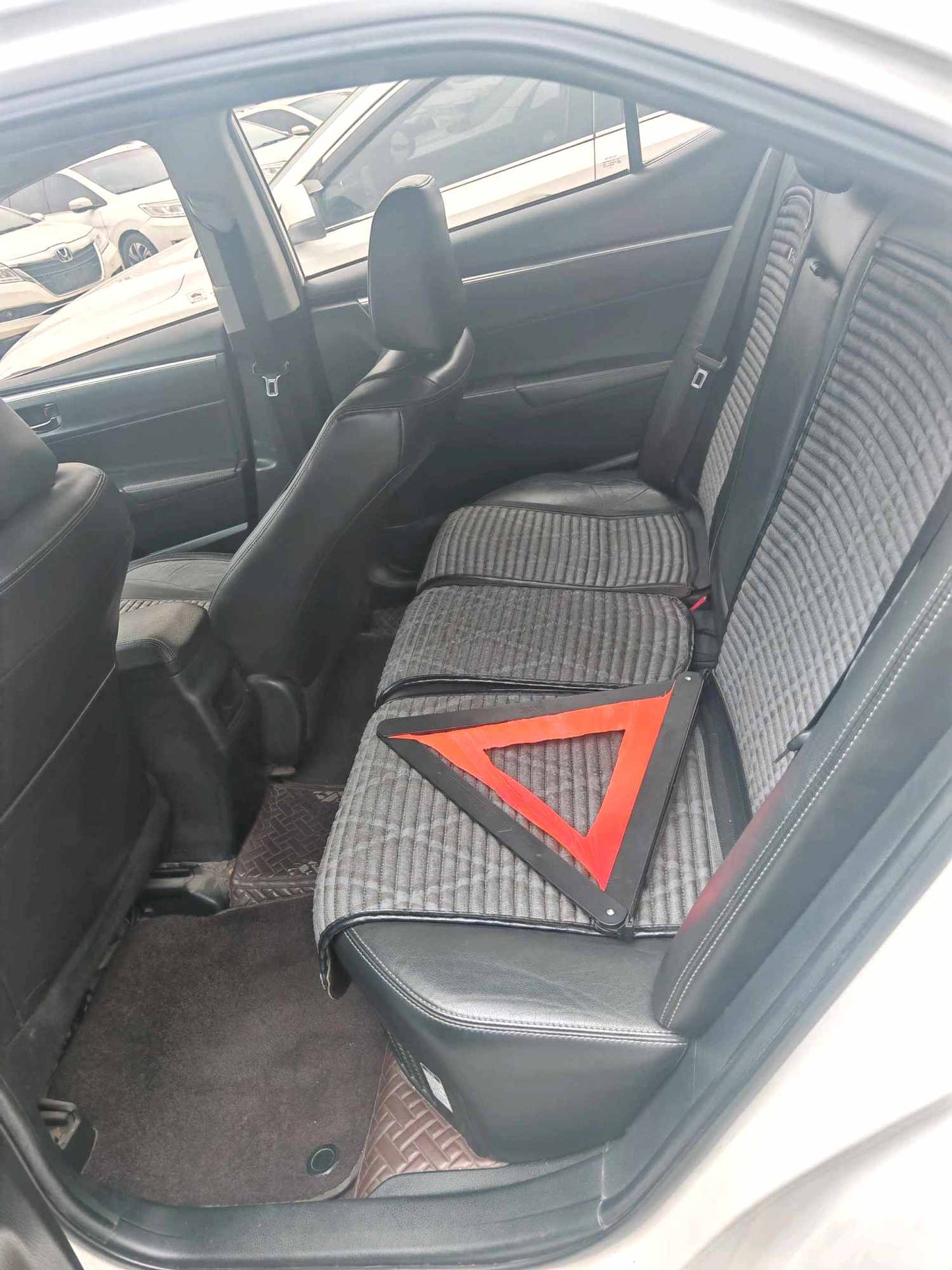 Toyota 2017 1.8 Edition Auto （1498）