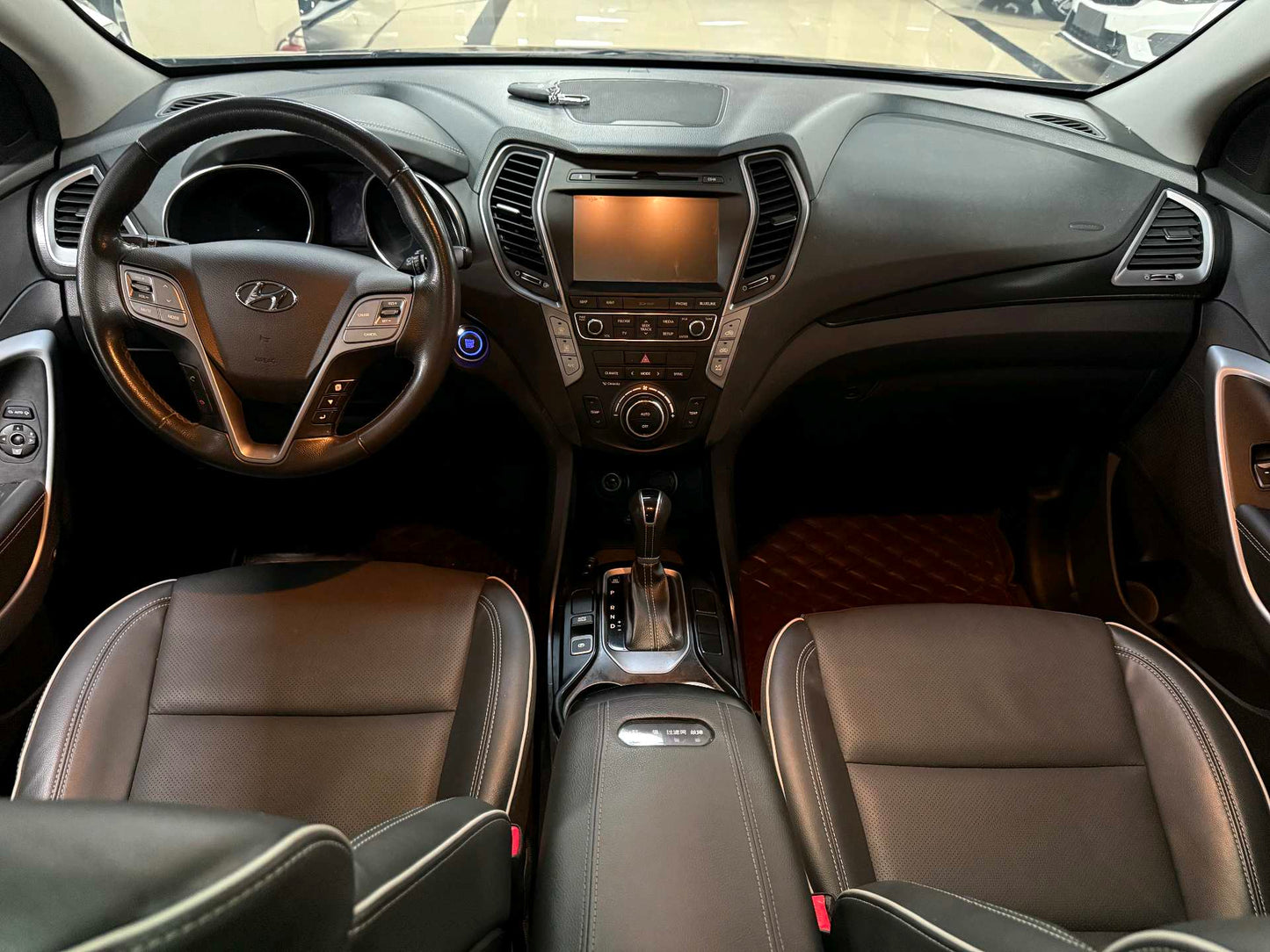 新胜达 现代 2017 2.0T 四驱 智能型 7座 自动