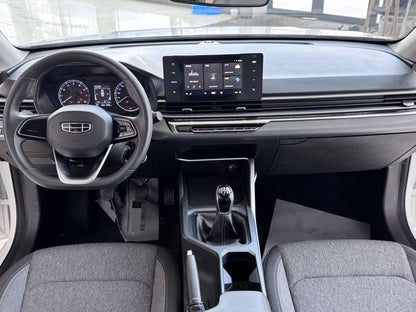 吉利2023款帝豪 - 轿车 1.5L 冠军版 豪华型 手动挡
