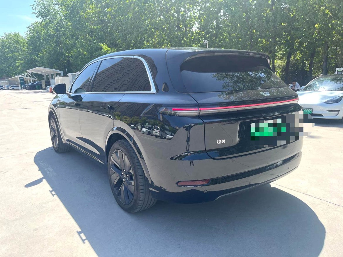 理想 2024 L7 Ultra Auto