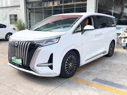 腾势 2022款 腾势D9 EV 600 四驱旗舰型 自动