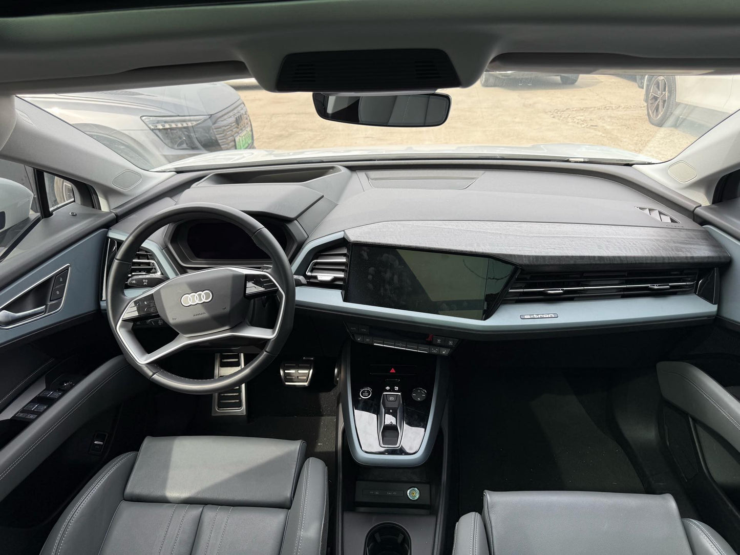 Audi 2022 Q5 e-tron 40 Type Auto
