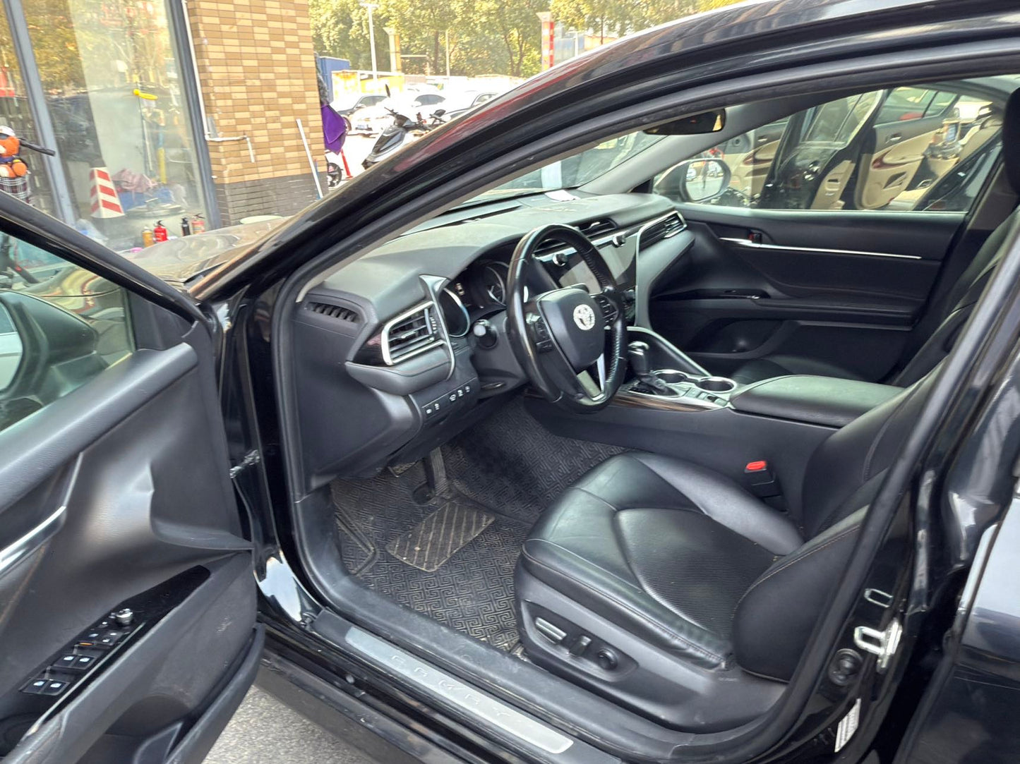 Toyota 2018 2.5G Luxury Edition Auto