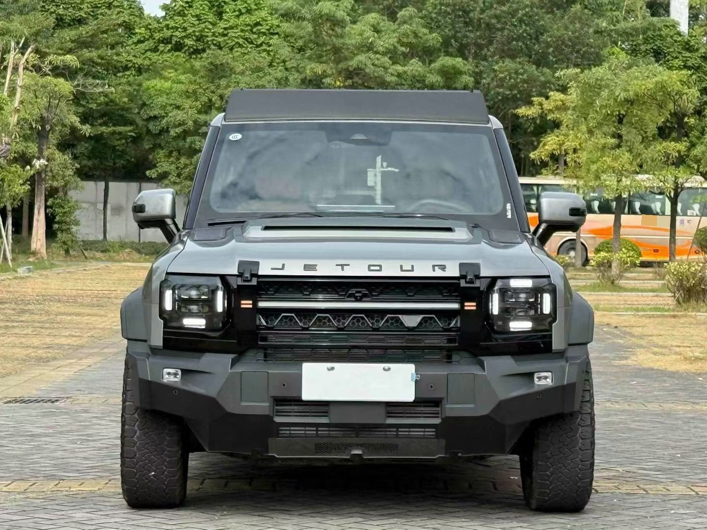 Jetour 2024 Traveler 2.0T 4WD Silver Auto