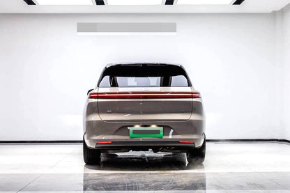 理想2025款L6 Pro智能版汽车