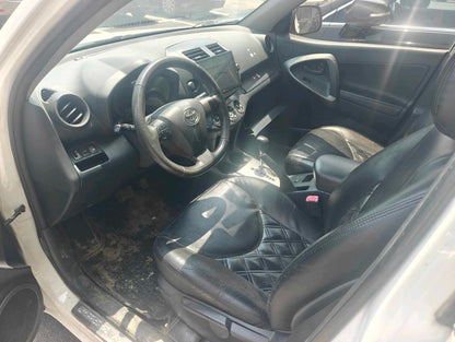 Toyota 2013 RAV4 2.0 Classic Edition Auto