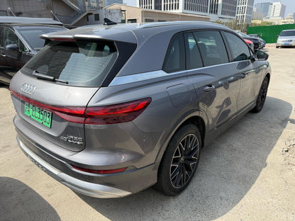 奥迪 2022 款 Q5 e-tron 40 智享进取版