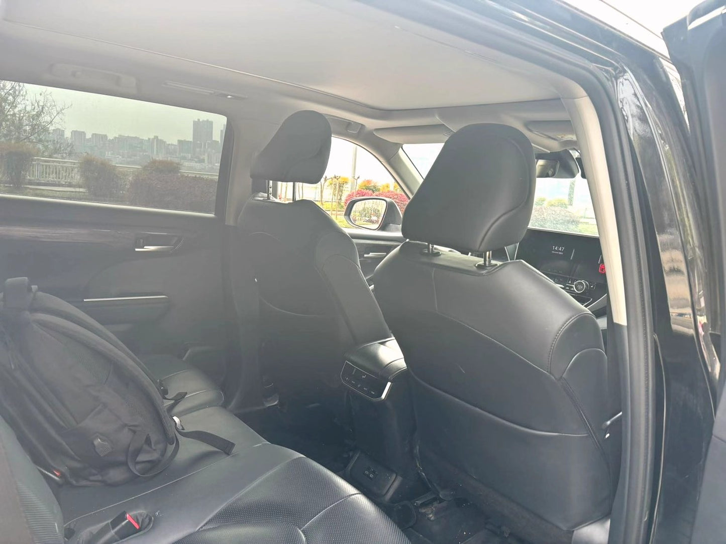 Toyota 2023 Han 2.5 Smart 4WD Premium Edition 7 -Seat Auto （3298）
