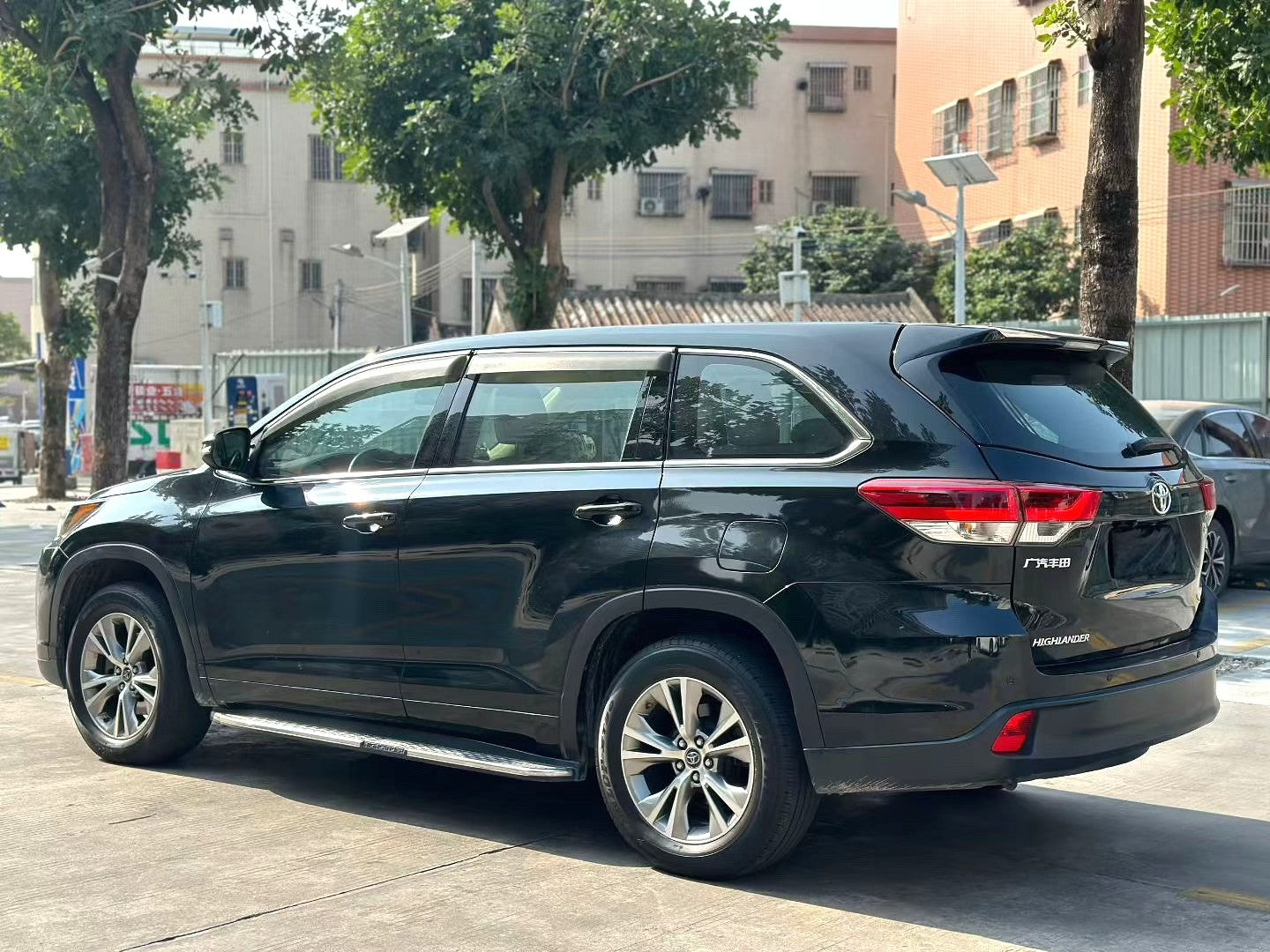 丰田 2021 汉兰达 2.0T 两驱精英版 7座 自动挡 （2488）