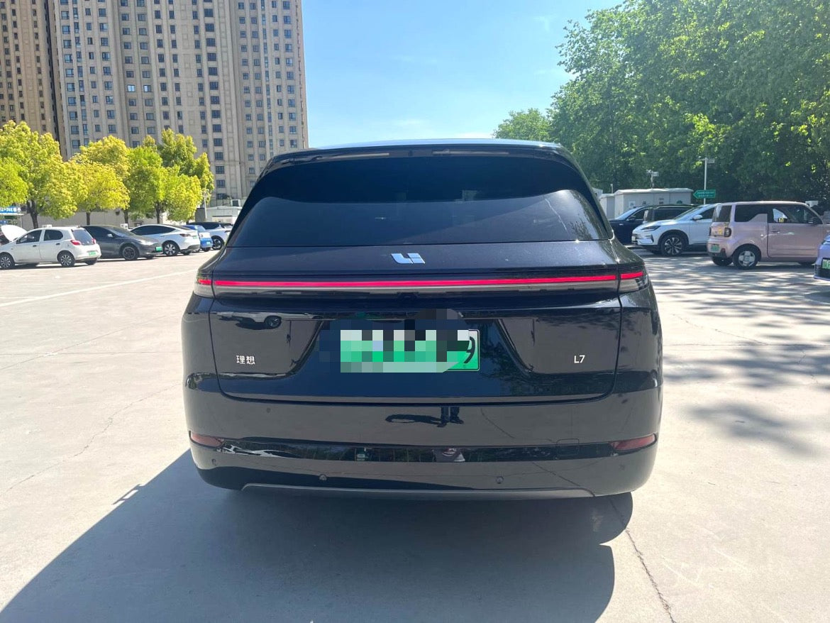 理想 2024 L7 Ultra Auto