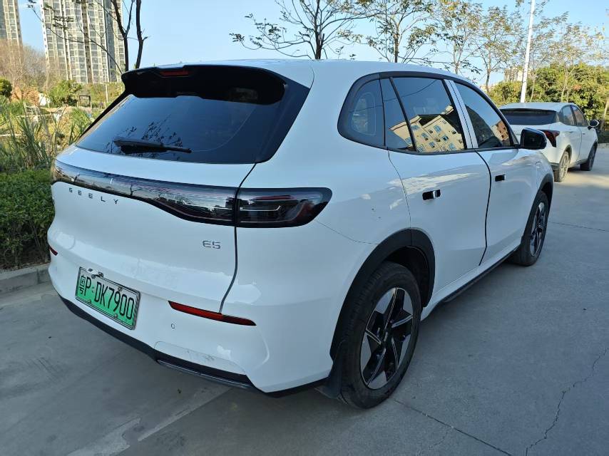 Geely银河 Geely Galaxy 2024 E5 530km Voyage Edition Auto