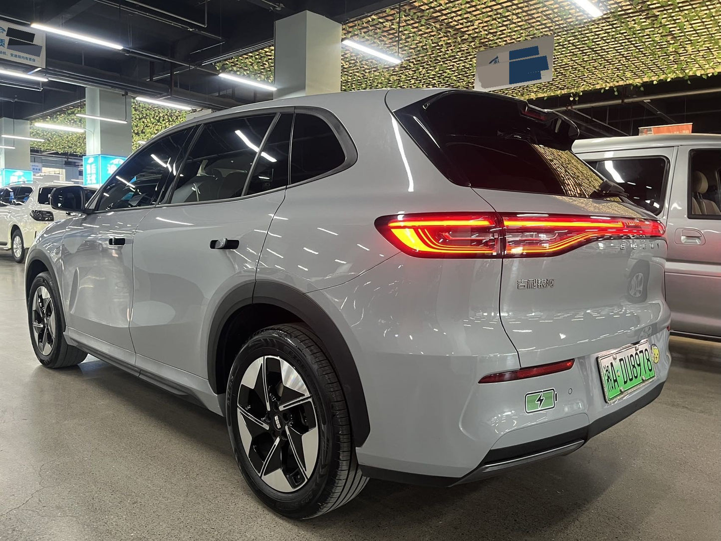Geely银河 Geely Galaxy 2024 E5 440Km Explorer Edition Auto