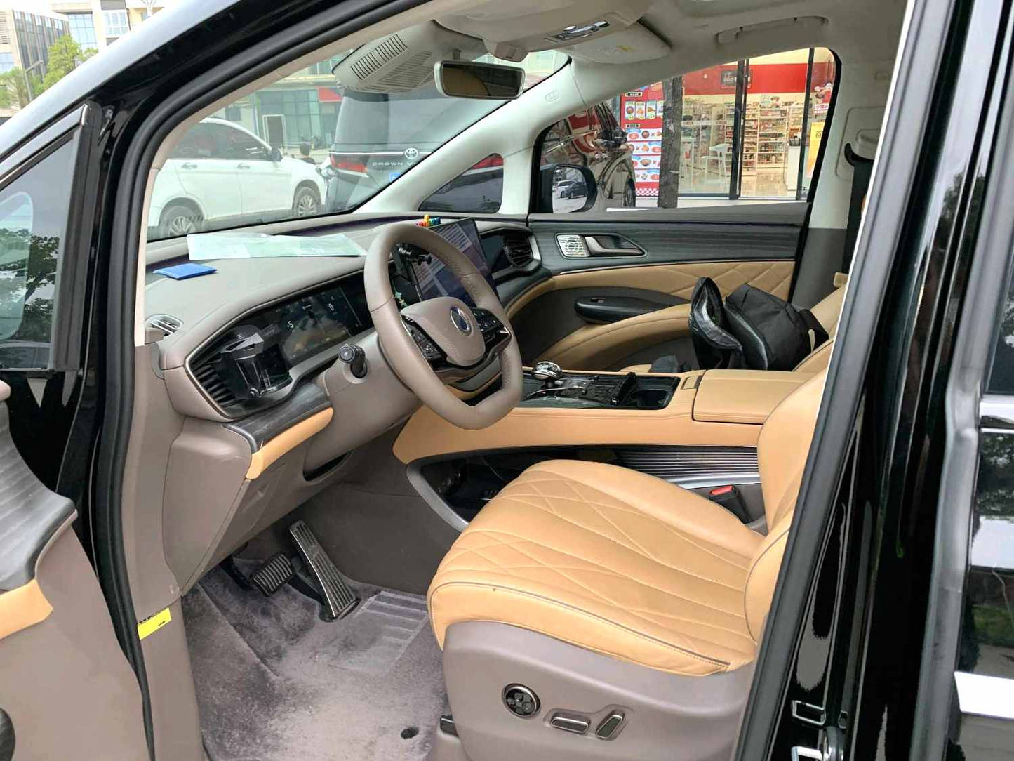 Denza 2022 Denza D9 EV 600 4WD Flagship Type Auto