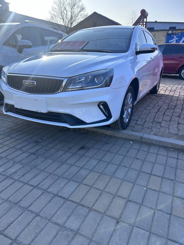 吉利2020款帝豪 - 轿车 1.5L 豪华型 手动挡