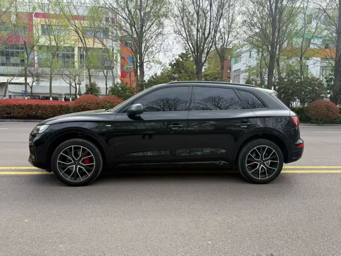 أودي 2024 Q5L 2.0TFSI 45TFSI نوع تلقائي