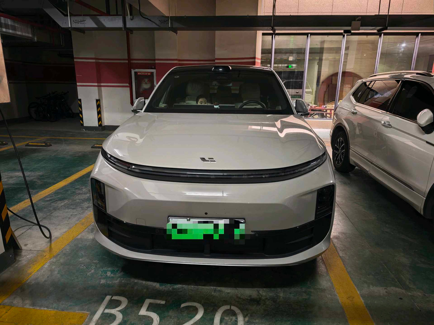 لي أوتو 2024 إل 6 ماكس أوتو