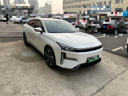 جيلي جالاكسي 2024 L6 إصدار 1.5T 60 كم بلس أوتو