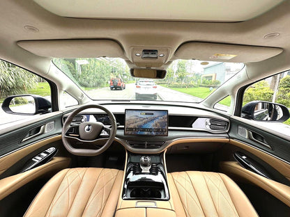 腾势 2022款 腾势D9 EV 600 四驱旗舰型 自动
