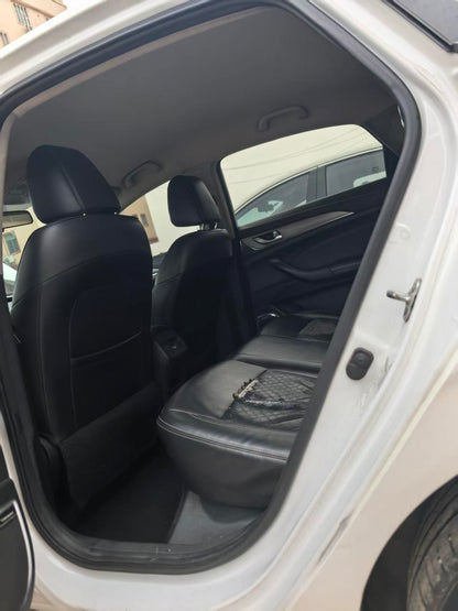 شانجان إيدو EV460