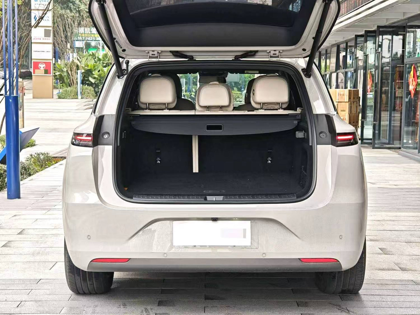 Li Auto 2024 L6 Pro Auto (2498)