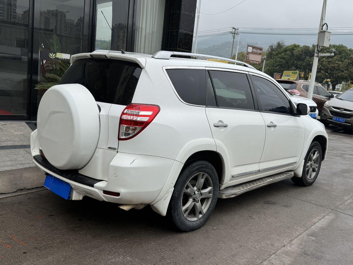 丰田 2012 款 RAV4 2.4L 豪华版 自动挡