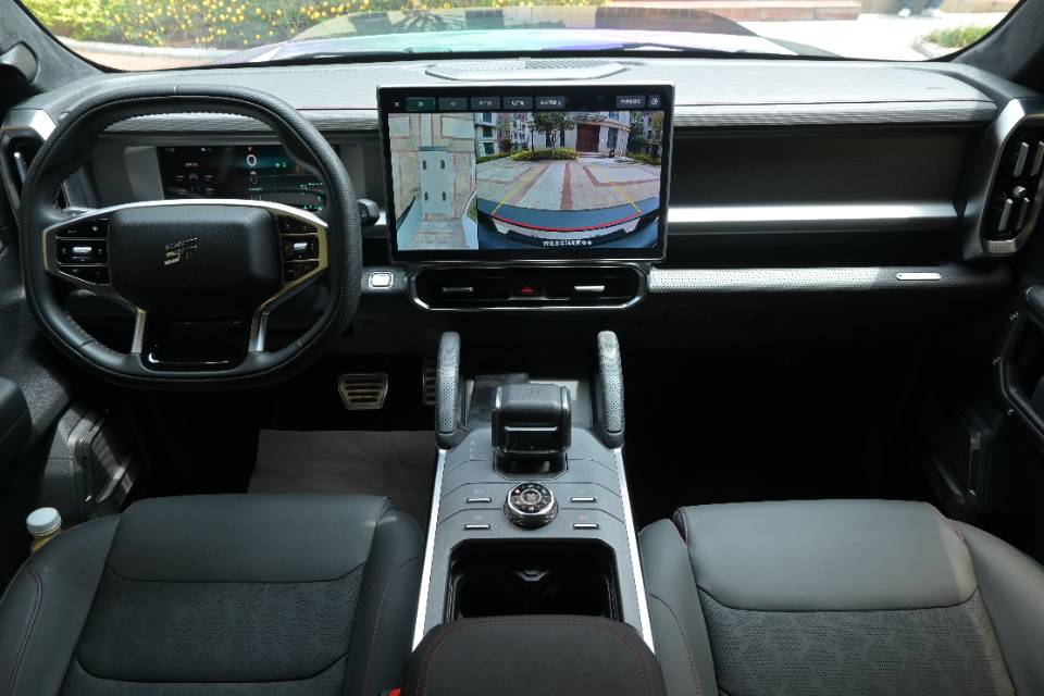 Jetour 2024 Traveler 2.0T 4WD Silver Auto
