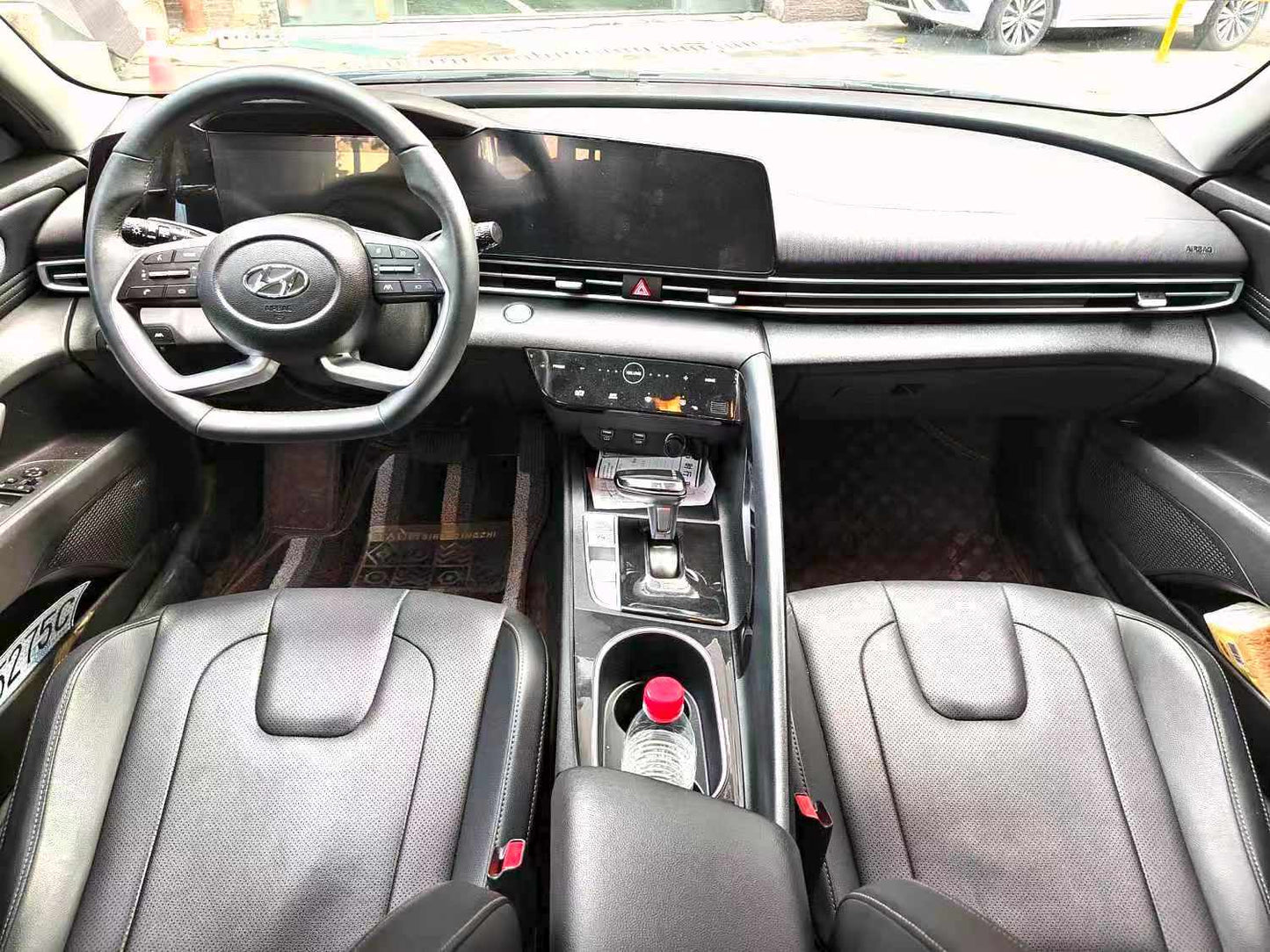 Hyundai 2022 - Sedan 1.5 LUX Premium Edition Auto （1238）