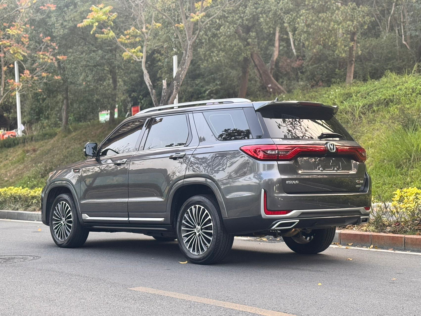 长安2019款CS95 2.0T 两驱豪华型 自动版