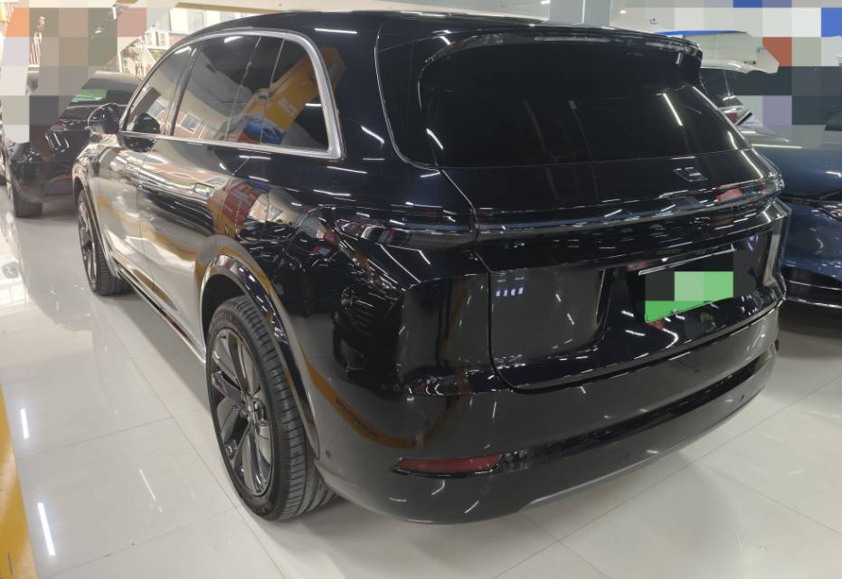 理想 2024 L7 Ultra Auto