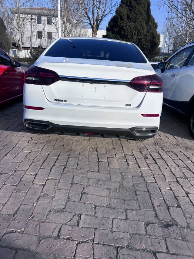 吉利2020款帝豪 - 轿车 1.5L 豪华型 手动挡
