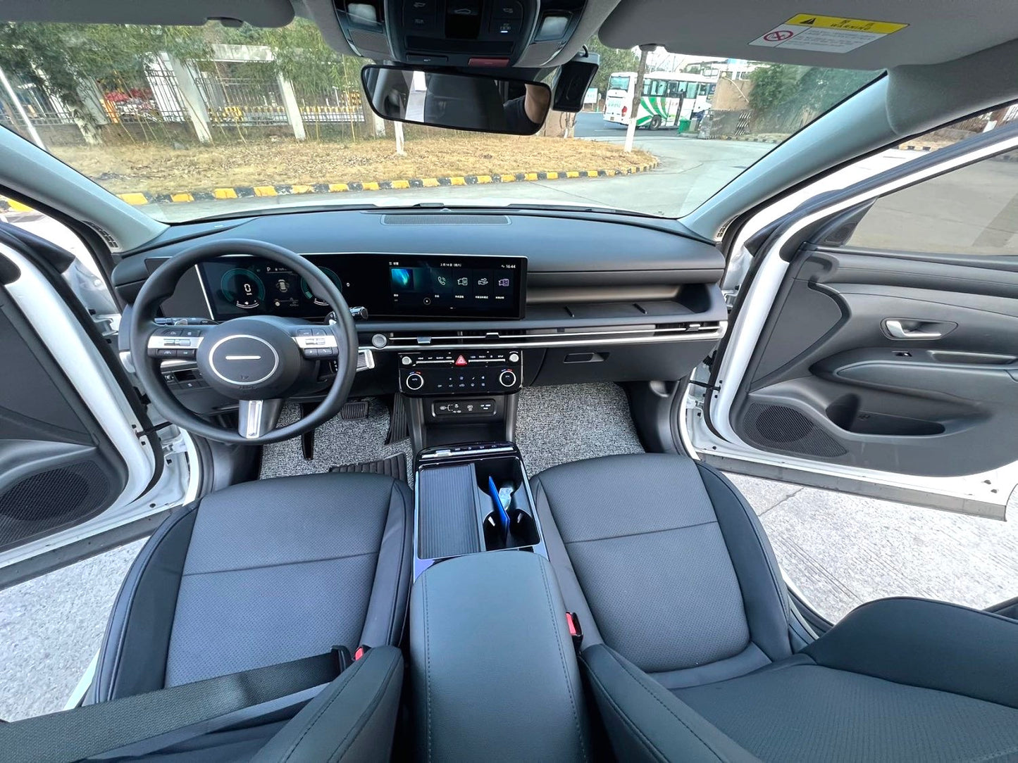 Hyundai 2025 L 1.5T Edition （1698）