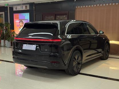 理想 2024 L7 Ultra Auto