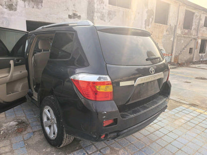 تويوتا 2012 هان 2.7 دفع ثنائي 5 مقاعد أوتوماتيك