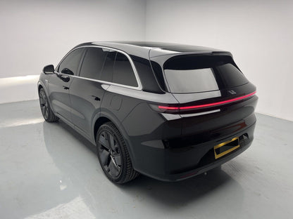 理想 2025 L6 Max 智能版 汽车