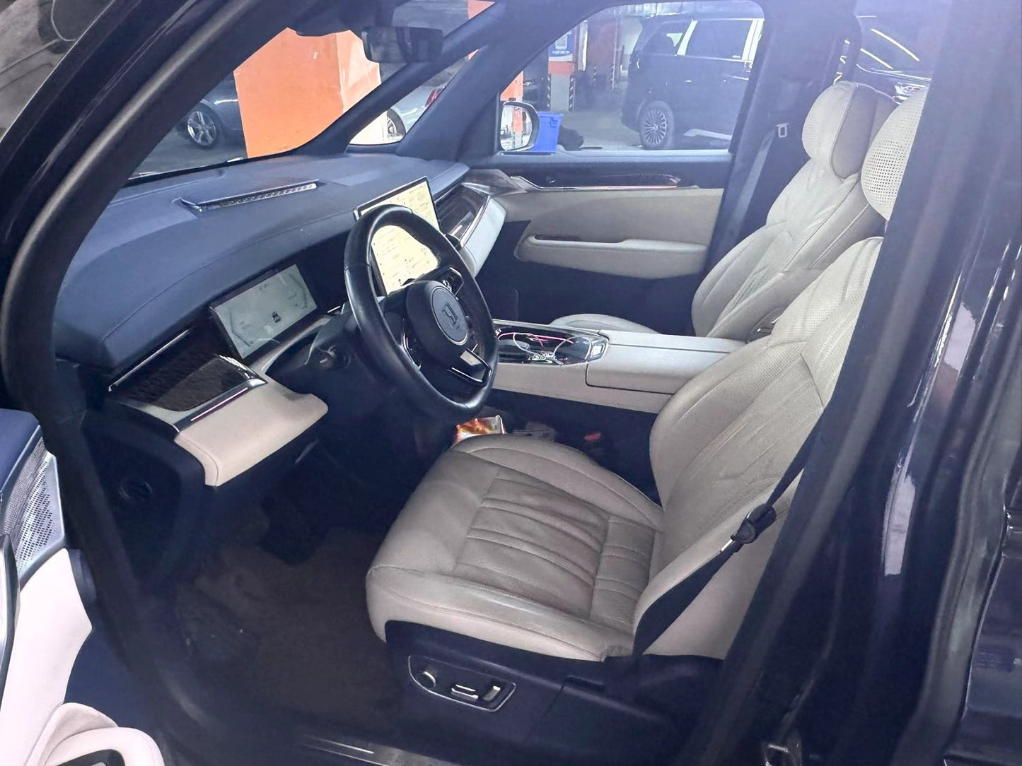 Zeekr 2022 Zeekr 009 WE Edition Auto （4990）
