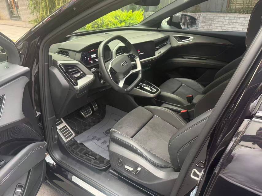 أودي 2023 Q5 e-tron 40 نوع أوتو