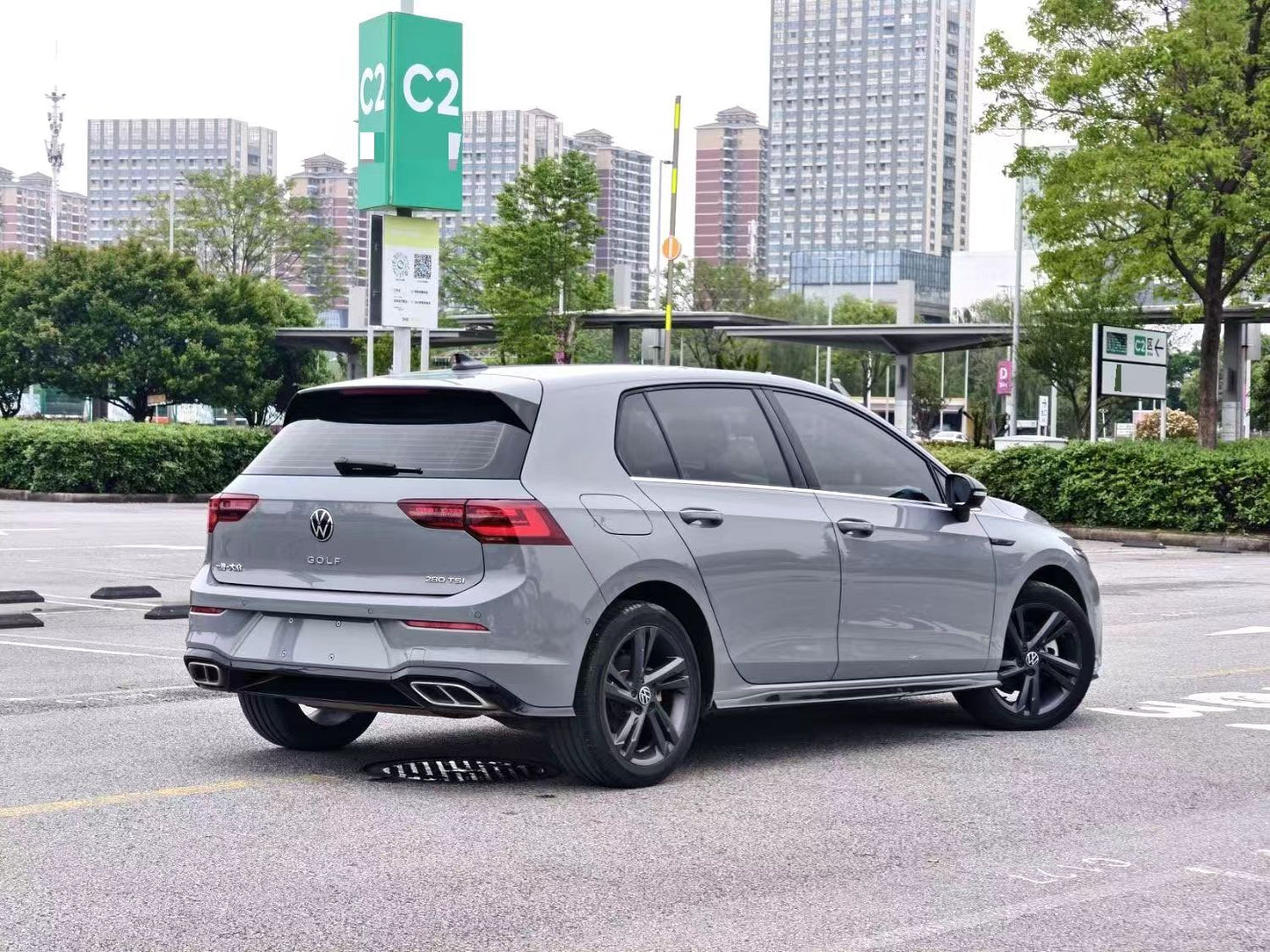 Volkswagen 2023 8 R-Line 1.4TSI 280TSI Lite Auto