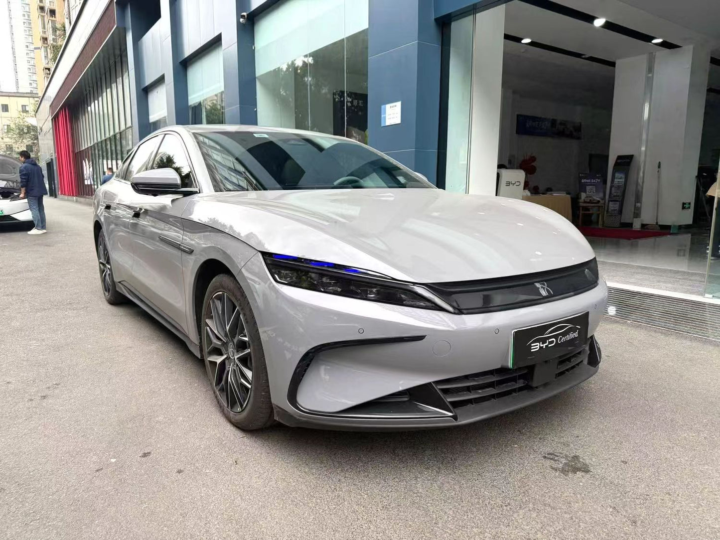 BYD 2025 Han DM-i 1.5T 125KM Premium Type Auto （1958）