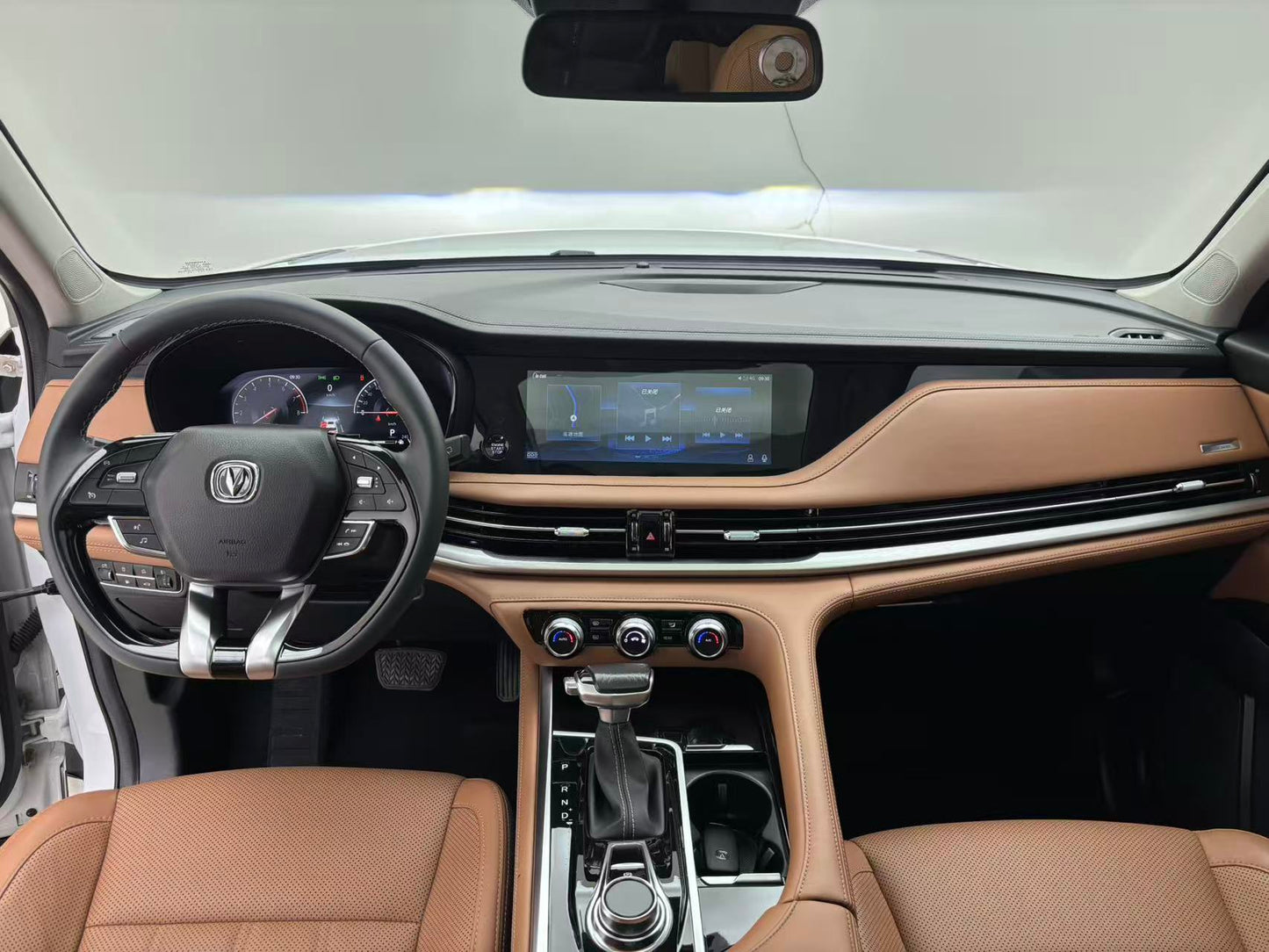 شانجان 2019 CS95 2.0T دفع ثنائي فئة لكجري أوتوماتيك