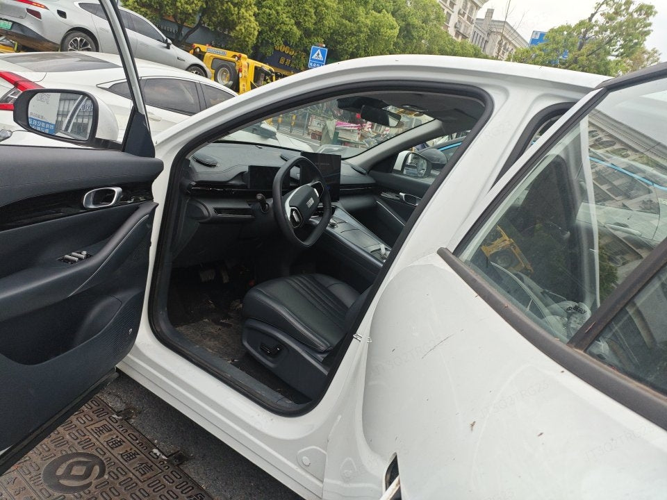 吉利银河 Geely Galaxy 2024 E5 440公里探索版 自动挡